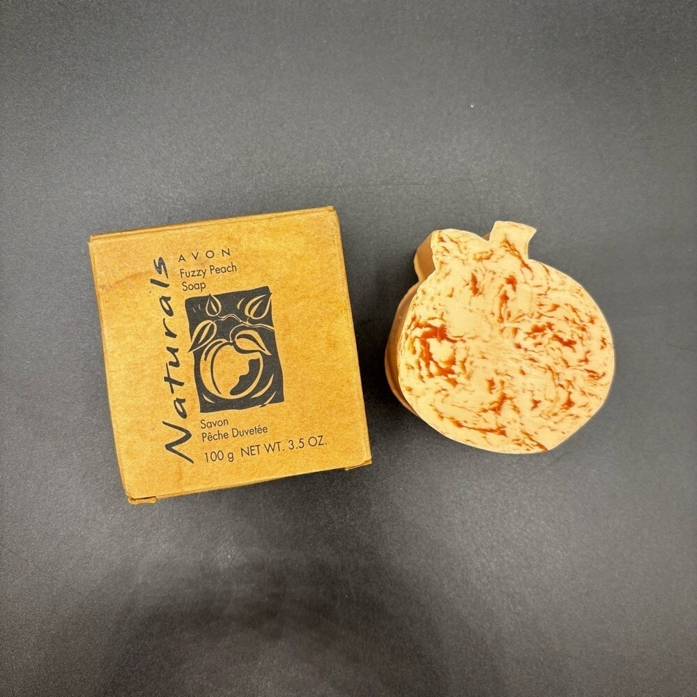 NIB Avon Fuzzy Peach Naturals Shaped Soap 1999 3.5 Ounce New Old Stock